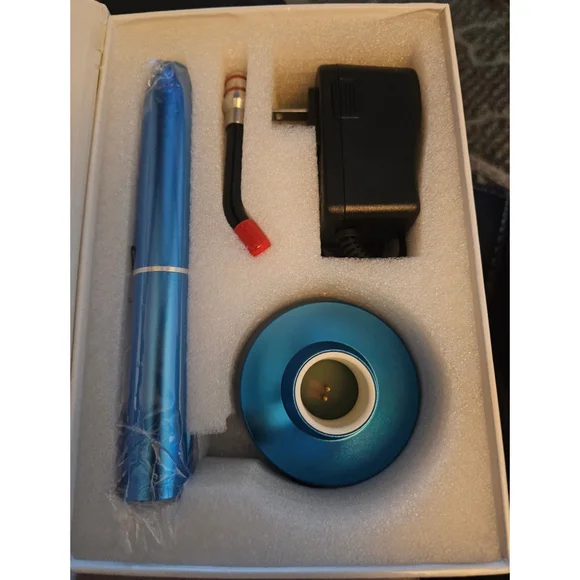 Cold Sores Red Light Therapy Device - Picture 8 of 10